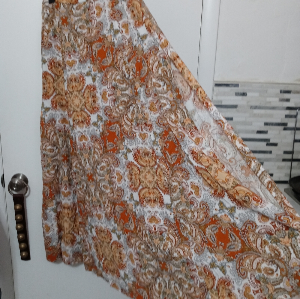 Aakaa Orange and Cream Paisley Maxi Skirt - Picture 4 of 6
